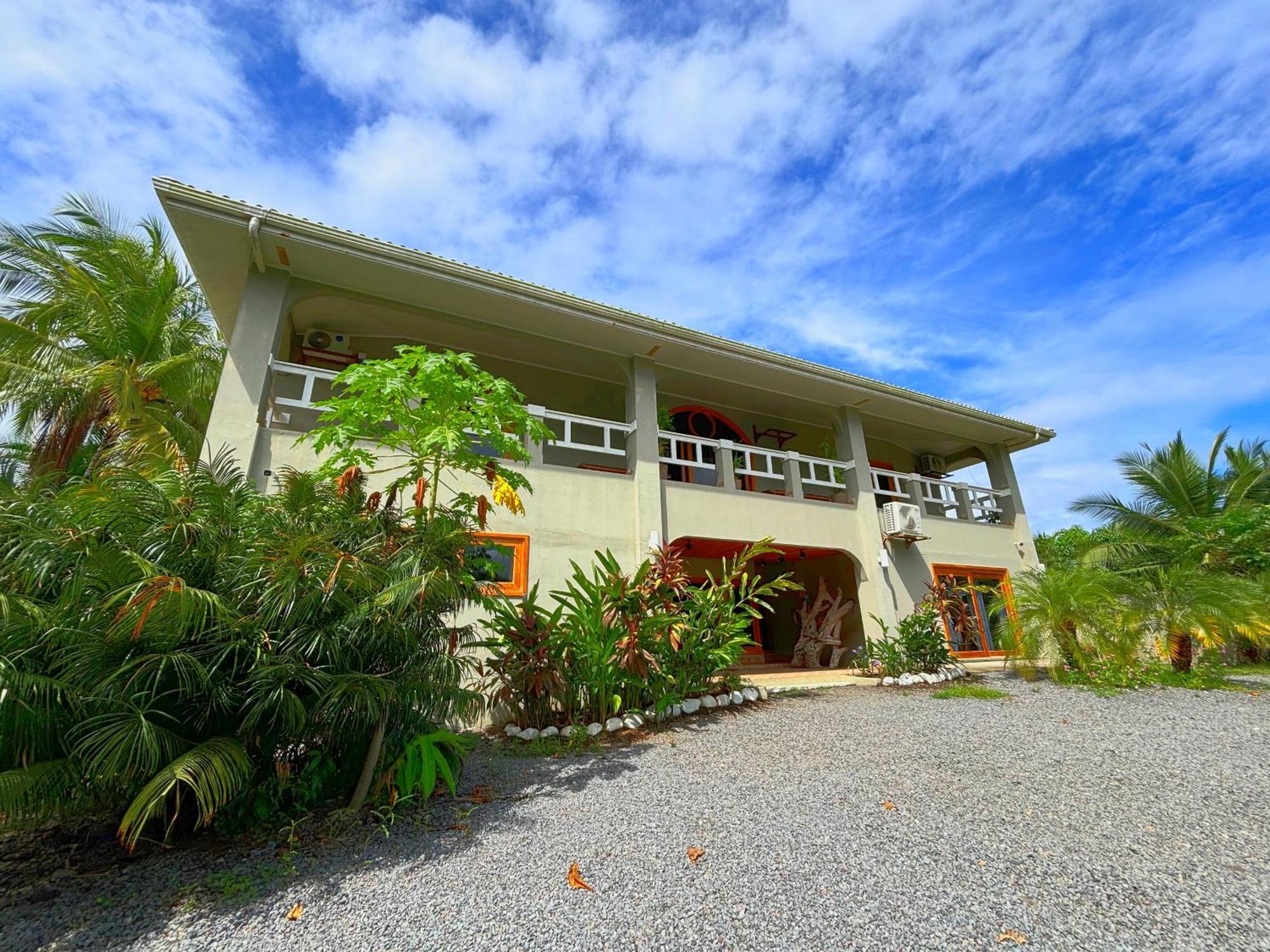 Royal Palm Retreat Apartment Cabrera Luaran gambar